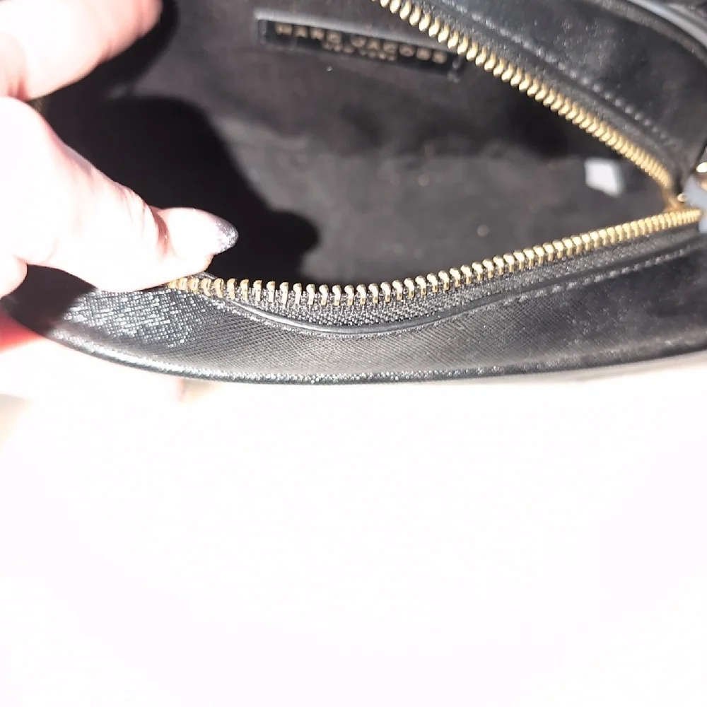 Marc Jacobs Liaison Black Crossbody Bag - Picture 7 of 9